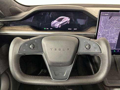Used 2023 Tesla Model S Standard Range image 12