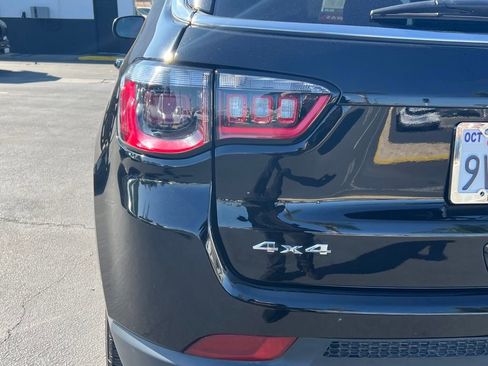 Used 2024 Jeep Compass Latitude w/ Convenience Group image 11