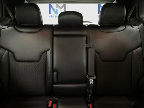 Used 2023 Jeep Compass Trailhawk w/ Trailhawk Convenience Group image 11