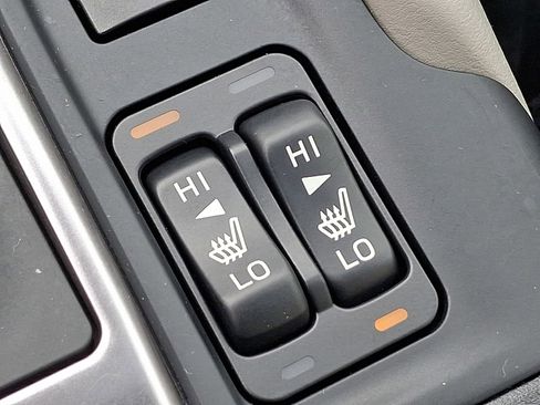 Certified 2023 Subaru Forester Premium image 25