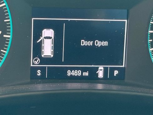 Used 2024 Chevrolet Equinox LS w/ Driver Confidence II Package FWD image 26