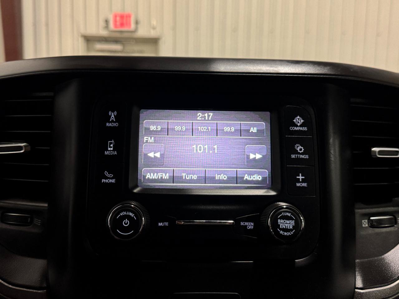 Used 2022 RAM 2500 Tradesman AWD/4WD image 35