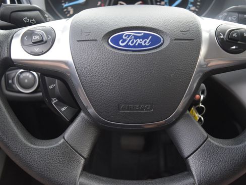 Used 2015 Ford Escape SE FWD image 12