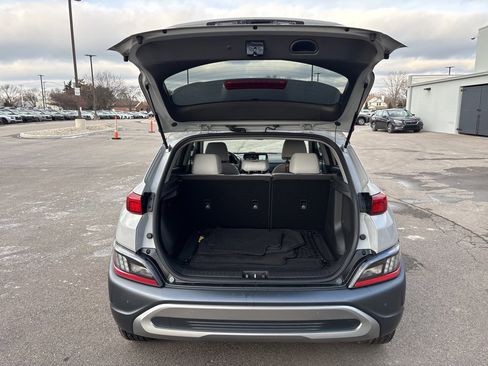 Used 2023 Hyundai Kona Limited image 7