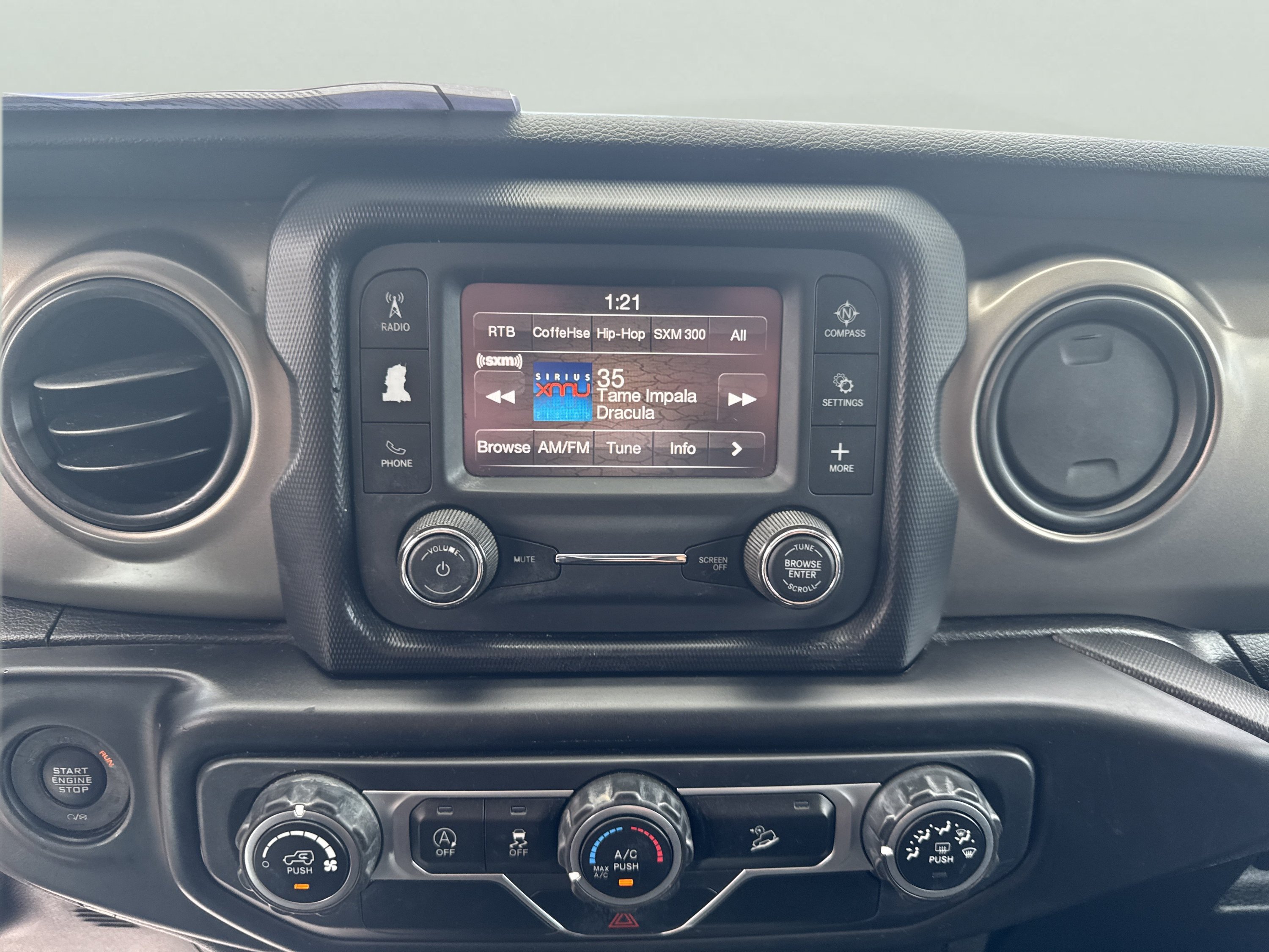 Used 2021 Jeep Wrangler Unlimited Sport AWD/4WD image 14