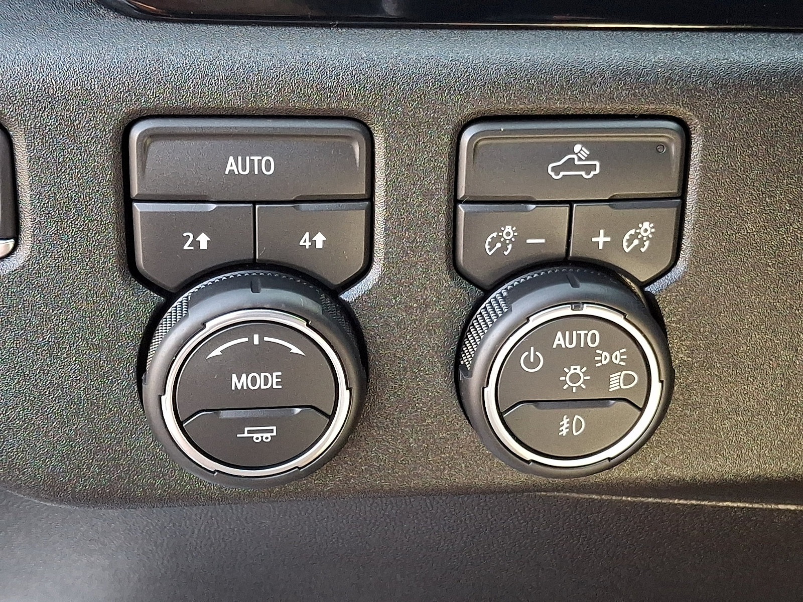 Used 2026 Chevrolet Silverado 1500 RST AWD/4WD image 25