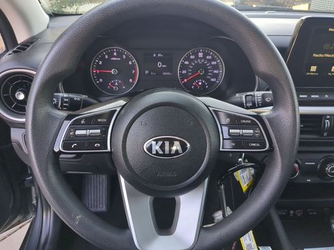 Used 2021 Kia Forte LXS image 17