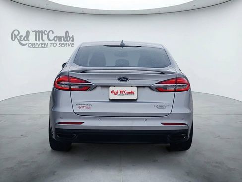 Used 2019 Ford Fusion Titanium FWD image 4