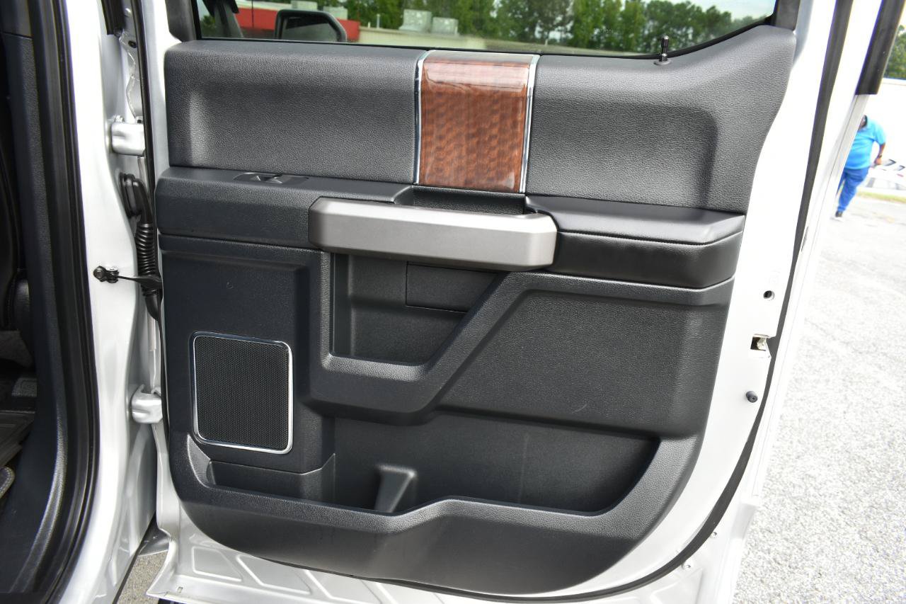 Used 2015 Ford F150 Platinum w/ Equipment Group 701A Luxury RWD image 38