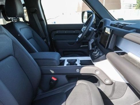 Used 2025 Land Rover Defender 110 S AWD/4WD image 12