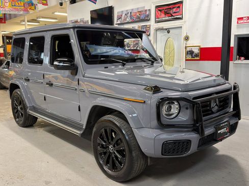 Used 2025 Mercedes-Benz G 550 image 3