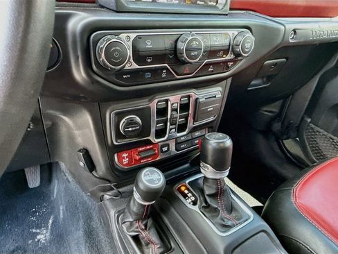 Used 2023 Jeep Wrangler Unlimited Rubicon 4xe AWD/4WD image 24