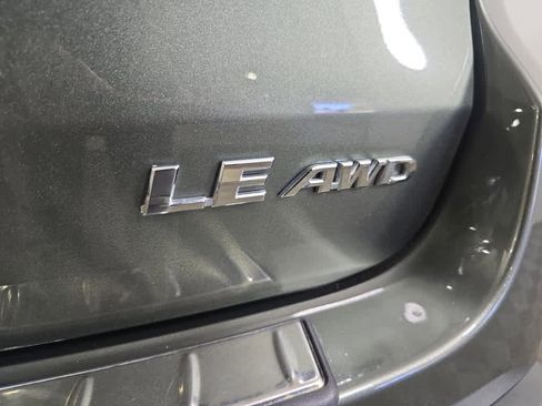 Used 2018 Toyota Highlander Plus image 17