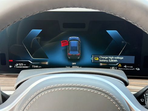 New 2026 BMW X5 xDrive50e w/ Executive Package image 41