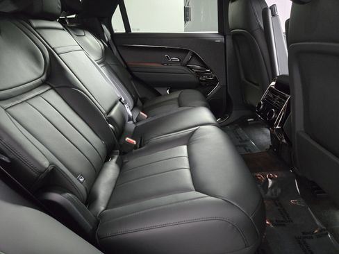 New 2026 Land Rover Range Rover Sport Dynamic SE image 17