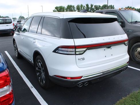 Used 2025 Lincoln Aviator Reserve AWD/4WD image 8