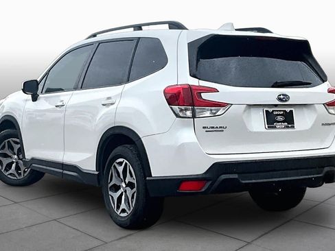 Used 2021 Subaru Forester Premium AWD/4WD image 15