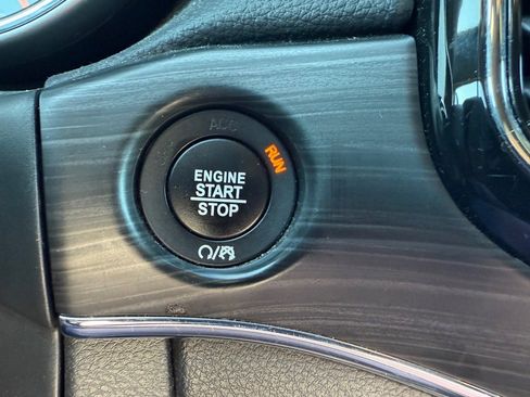 Certified 2021 Jeep Grand Cherokee Limited image 16