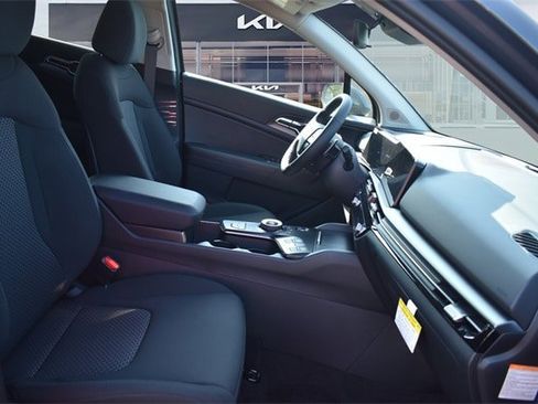 New 2026 Kia Sportage S image 12