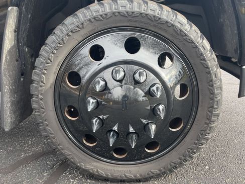 Used 2024 RAM 3500 Limited w/ Safety Group image 25