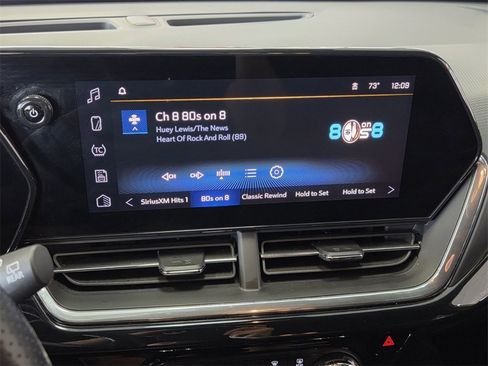 Certified 2024 Chevrolet Trax RS w/ Sunroof Package image 27