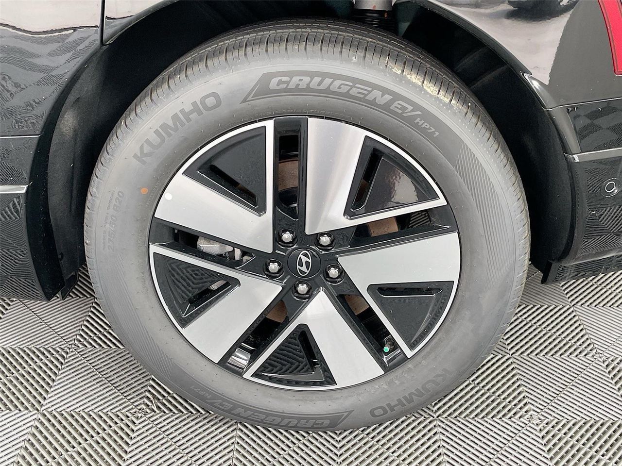 New 2026 Hyundai Ioniq 9 SEL AWD/4WD image 8