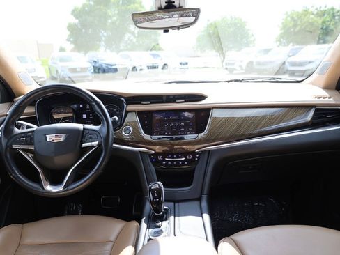 Used 2021 Cadillac XT6 Sport w/ Platinum Package AWD/4WD image 14