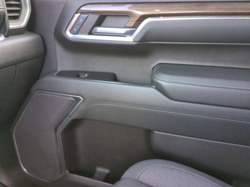 Used 2022 Chevrolet Silverado 1500 LT image 16