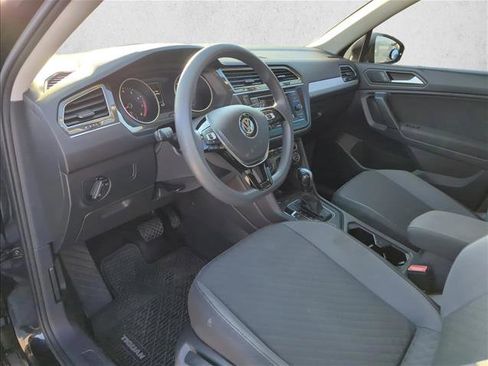 Used 2019 Volkswagen Tiguan S image 14