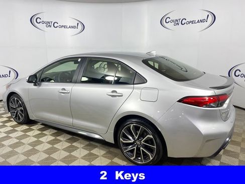 Used 2020 Toyota Corolla XSE image 6