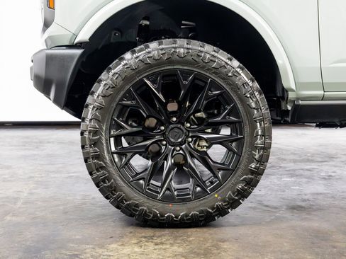 Used 2024 Ford Bronco Big Bend AWD/4WD image 11
