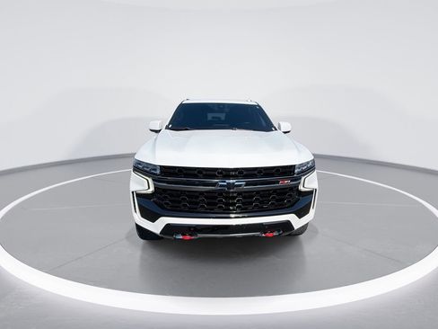 Used 2022 Chevrolet Suburban Z71 AWD/4WD image 3