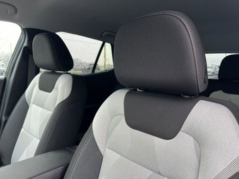 New 2026 Chevrolet Trax LS w/ LS Convenience Package FWD image 9