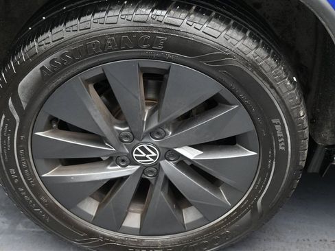 Used 2022 Volkswagen Taos S w/ IQ Drive S Package image 38