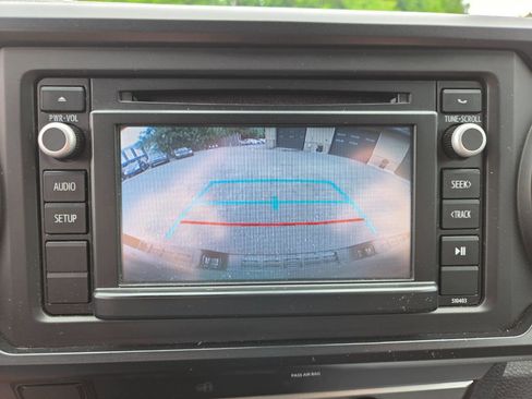 Used 2019 Toyota Tacoma SR AWD/4WD image 27