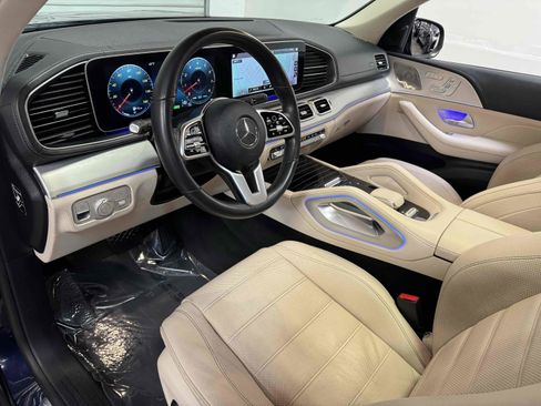 Used 2022 Mercedes-Benz GLS 450 4MATIC SUV - WARMTH & COMFORT image 31