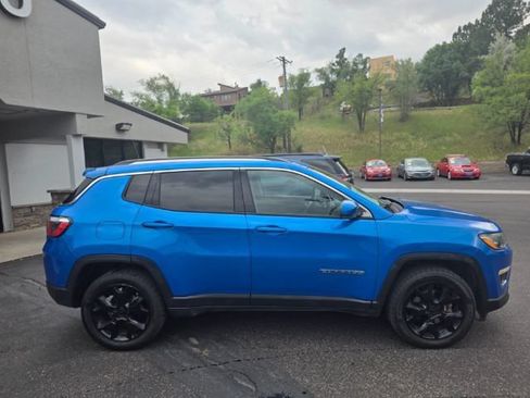 Used 2019 Jeep Compass Limited AWD/4WD image 8