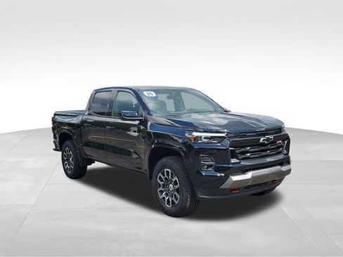 Certified 2026 Chevrolet Colorado Z71 AWD/4WD image 2