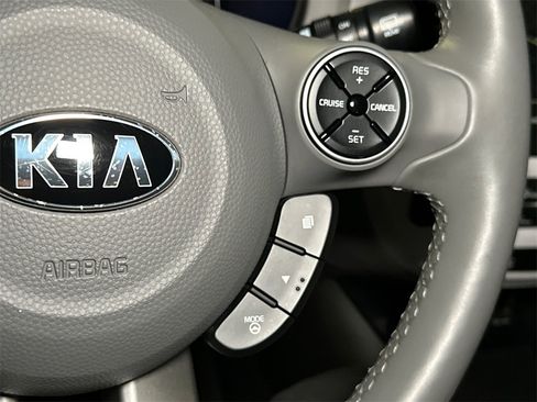 Used 2018 Kia Soul EV + w/ Sun & Fun Package image 25