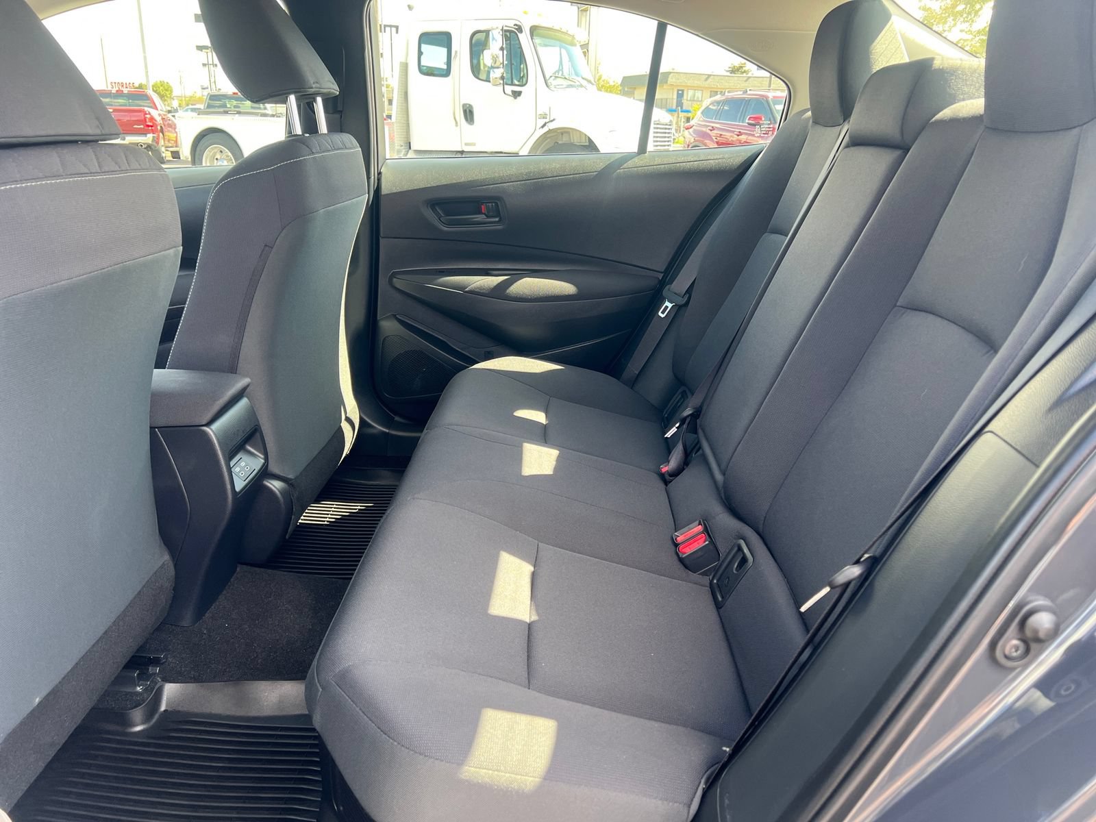 Used 2023 Toyota Corolla LE FWD image 32