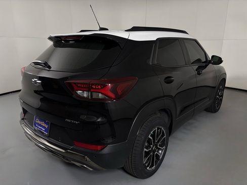 Used 2021 Chevrolet TrailBlazer ACTIV w/ Sun and Liftgate Package image 8