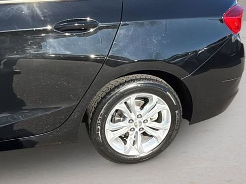 Used 2019 Chevrolet Cruze LS w/ LS Convenience Package image 33
