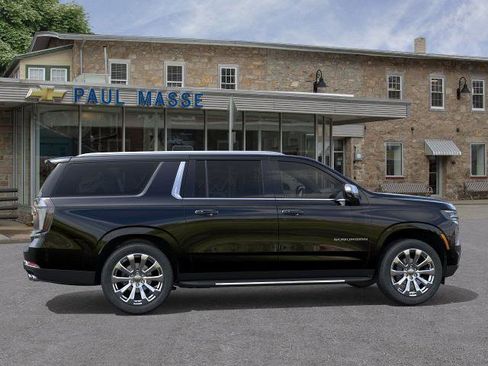 New 2026 Chevrolet Suburban Premier image 5