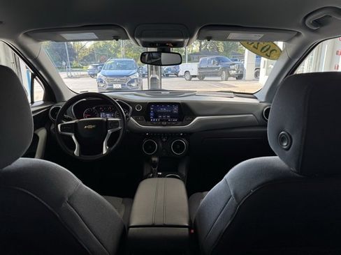 Used 2020 Chevrolet Blazer LT image 16