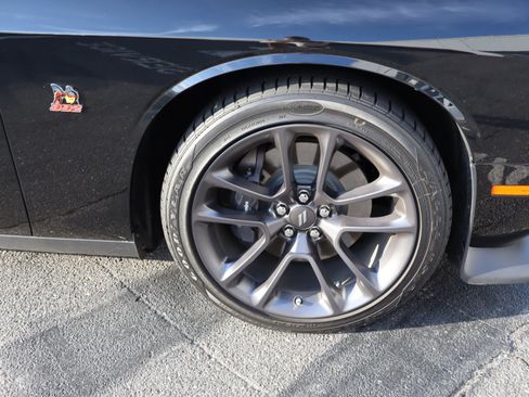Used 2021 Dodge Challenger R/T Scat Pack RWD image 35