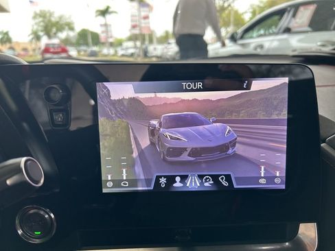 Used 2025 Chevrolet Corvette Stingray Convertible w/ Z51 Performance Package image 44