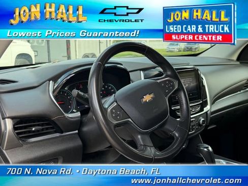 Used 2020 Chevrolet Traverse LT FWD image 20