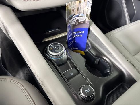 Certified 2025 Ford Explorer Active w/ Active Comfort Package image 22