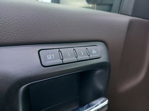 Used 2019 GMC Sierra 2500 Denali w/ Duramax Plus Package image 18