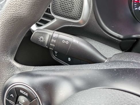 Used 2021 Kia Soul LX FWD image 21